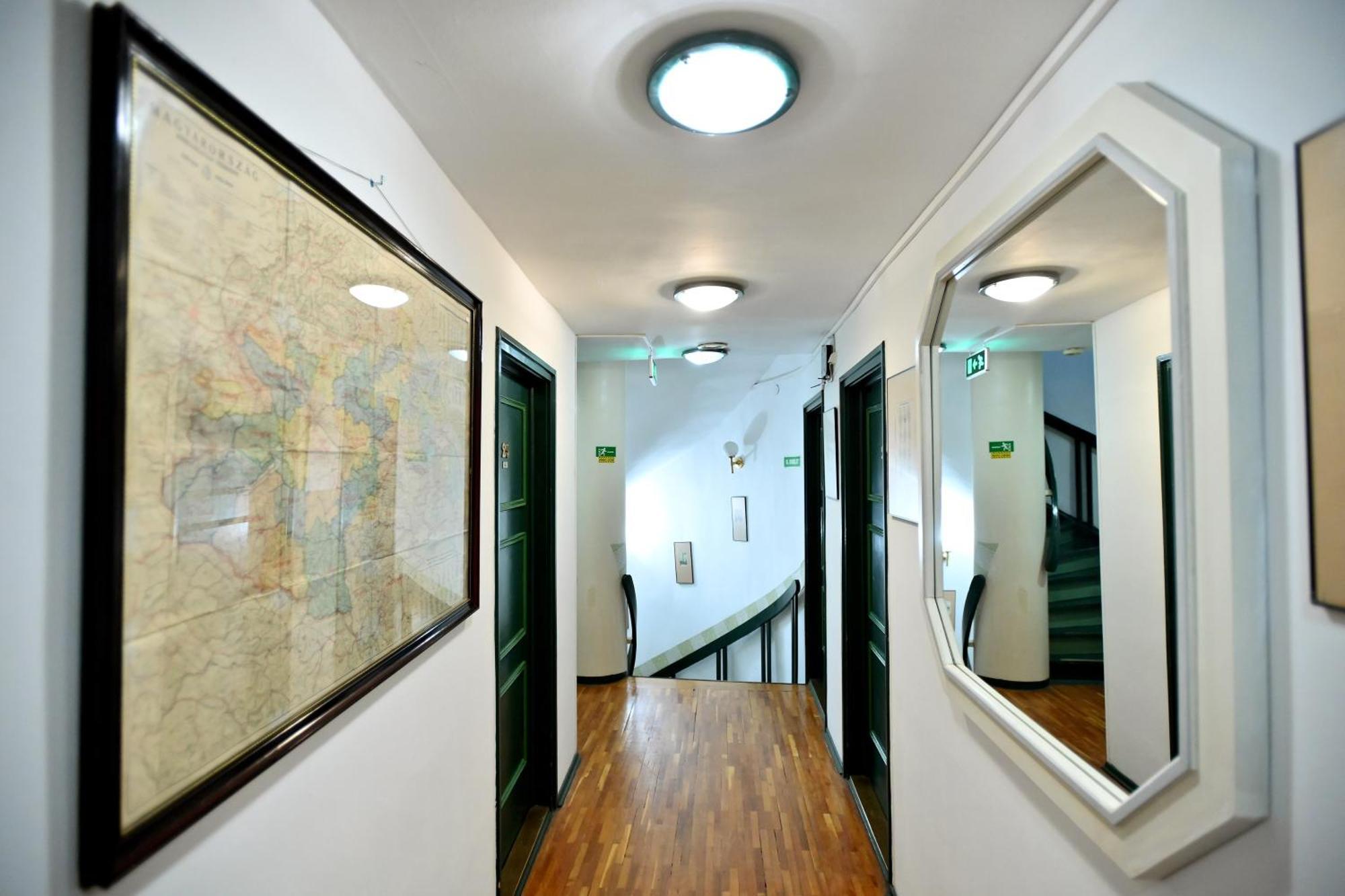Senator Haz Hotel Eger Luaran gambar